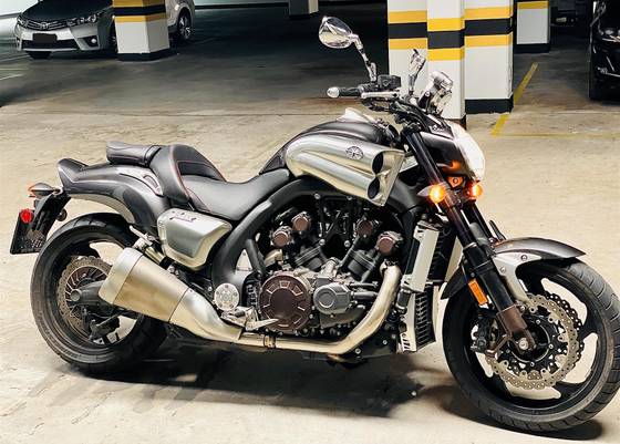 YAMAHA V MAX 1800 